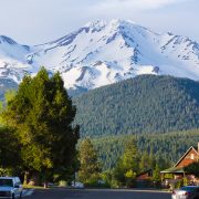 shaktivating-retreat-mount-shasta-goddess-women-town-mountain